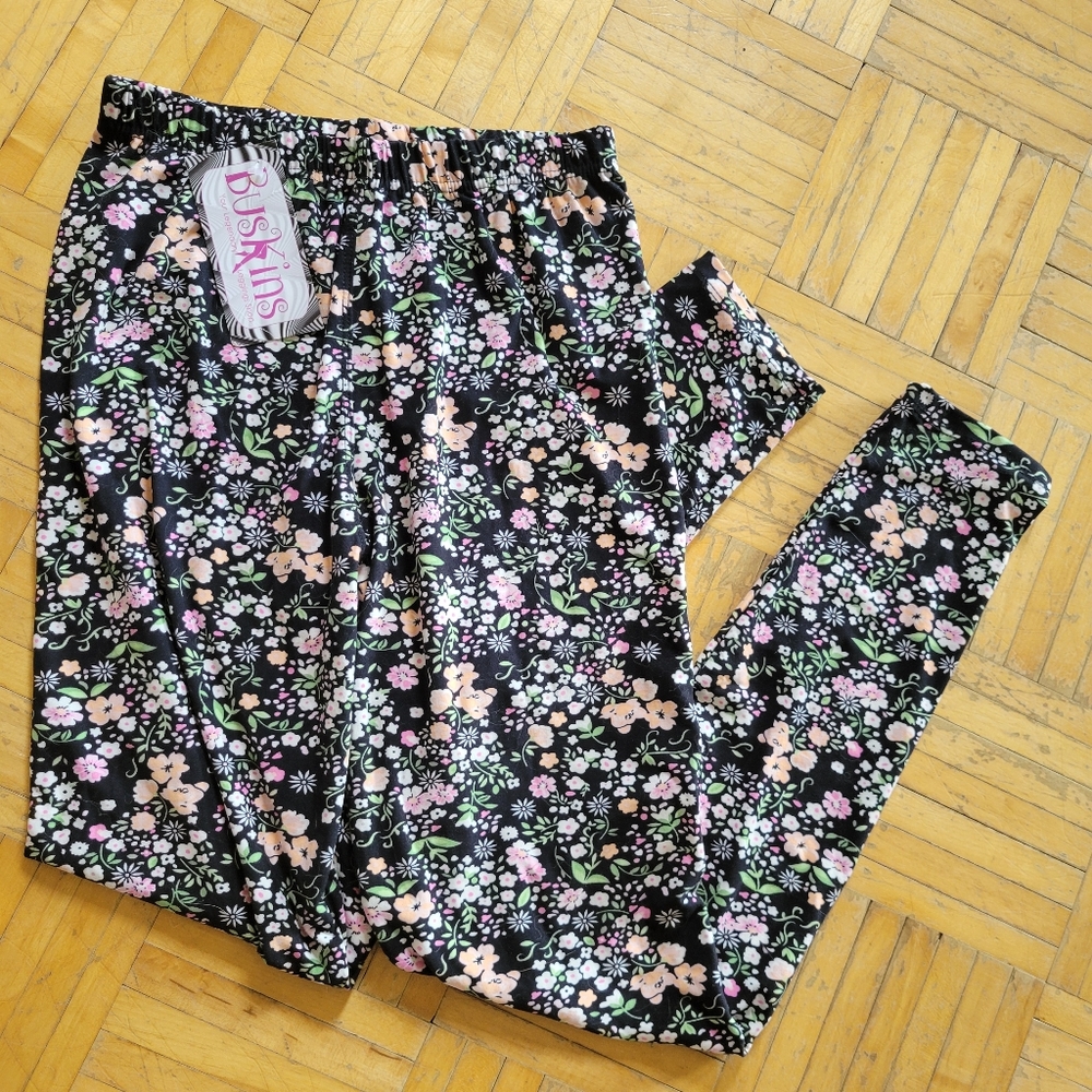 NWT Floral leggings